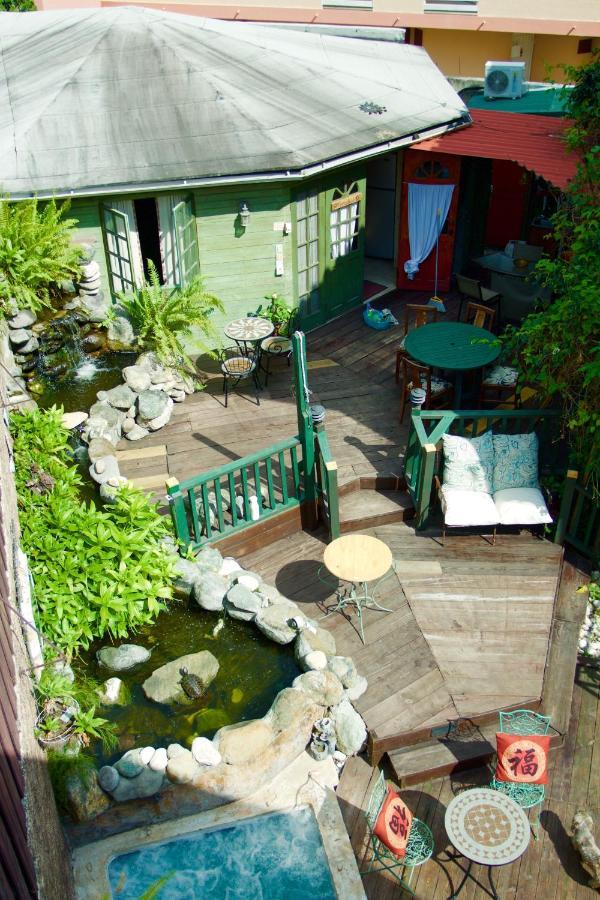 One32 Guesthouse Bejeweled Kingston Exterior foto